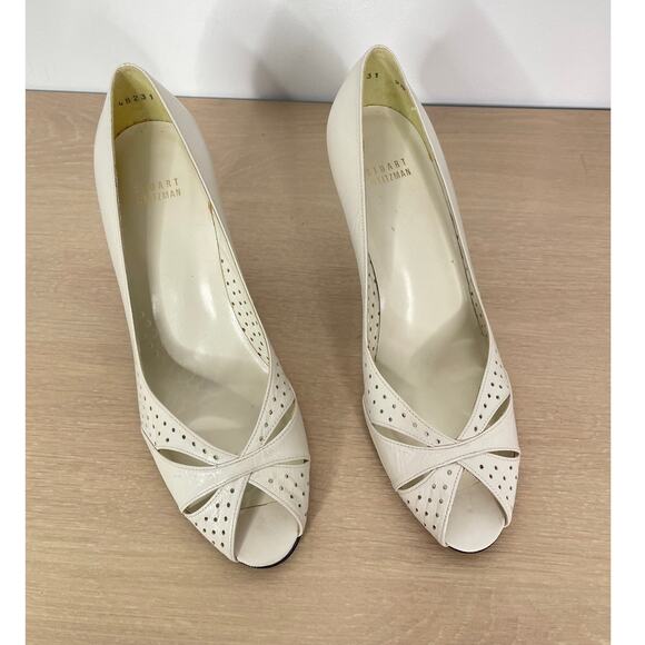 Stuart Weitzman Piccerelli White Perforated Peep Toe vintage Pumps 9.5 - Picture 2 of 8